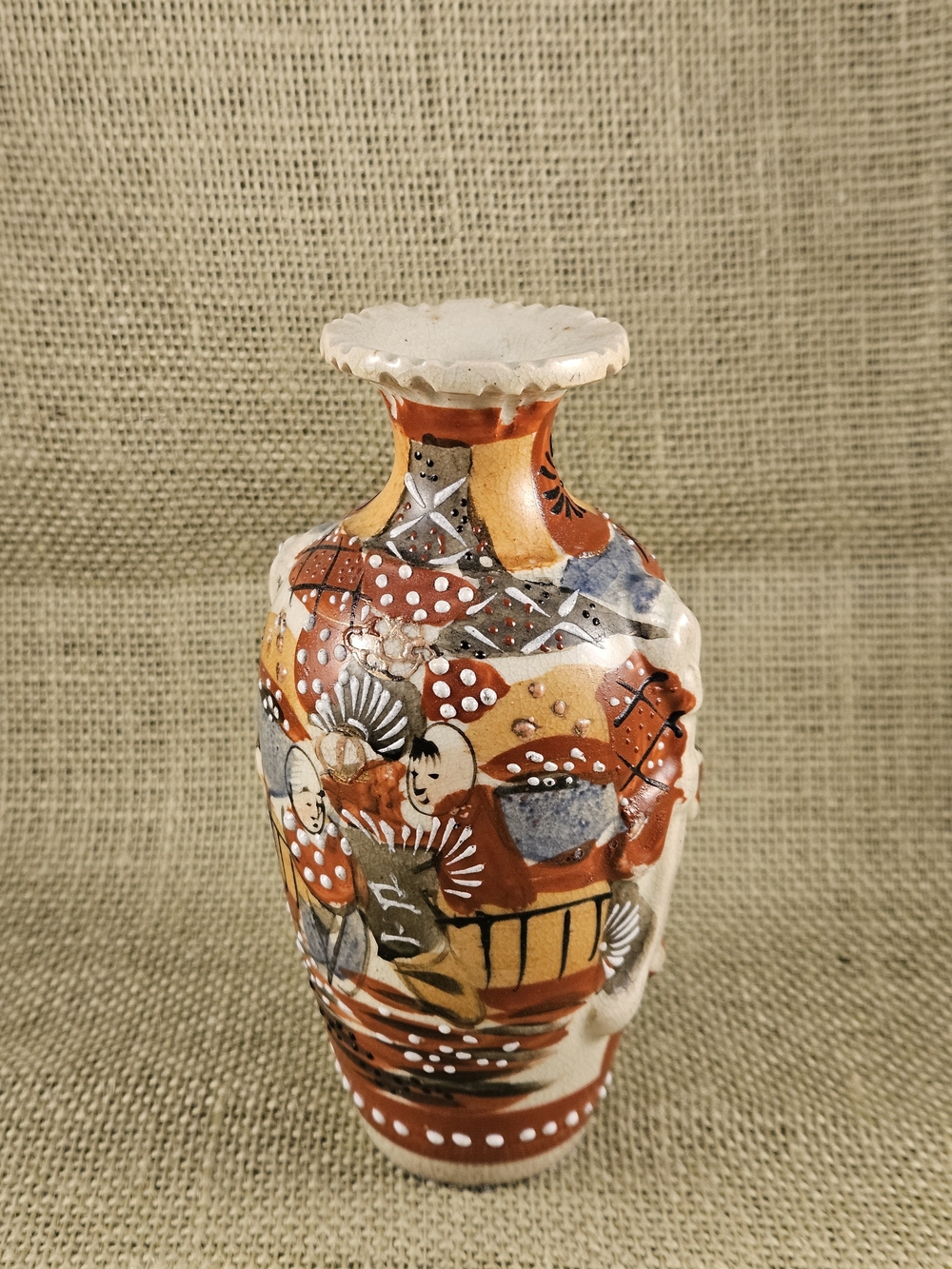 Hand-Painted Japanese Satsuma Moriage Ceramic Vase Antique 1900-1920s